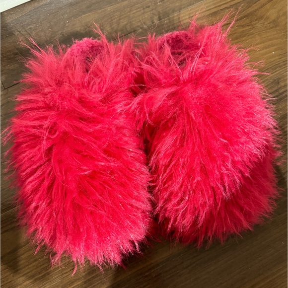 Fur Slippers - Picture 2 of 2